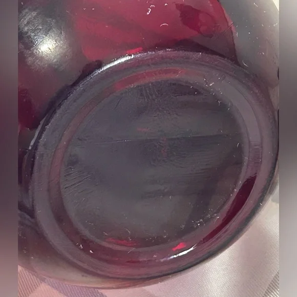 VINTAGE RUBY RED GLASS PITCHER - Picture 8 of 8